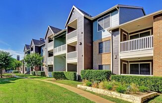 2015 Cedar Bend Drive