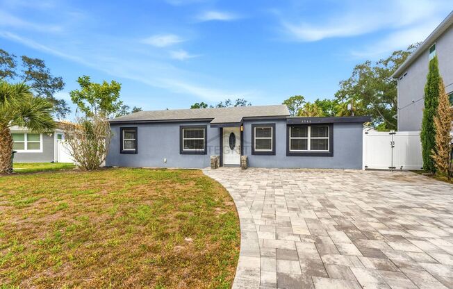 4 Bed/2 Bath, 1,360 Sqft - 4746 W Anita Blvd Tampa, FL 33611