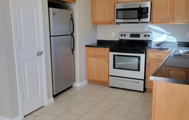 3 beds, 2 baths, $1,700