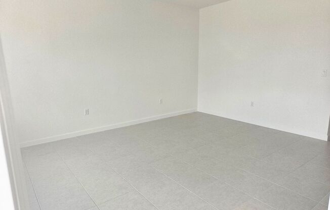 Brand-New 3-Bedroom Townhouse for Rent in Homestead! Sect 8 Accepted