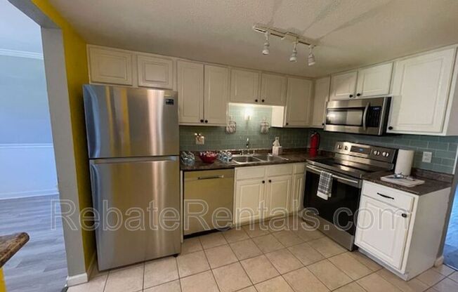 8849 S OLD KINGS RD