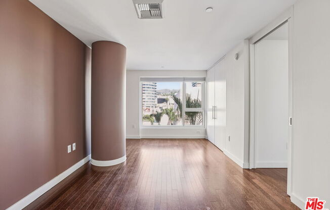 2 beds, 2.5 baths, 2,000 sqft, $7,995, Unit 5A