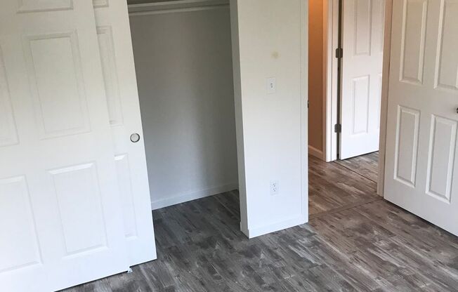 Glenview West Apartments