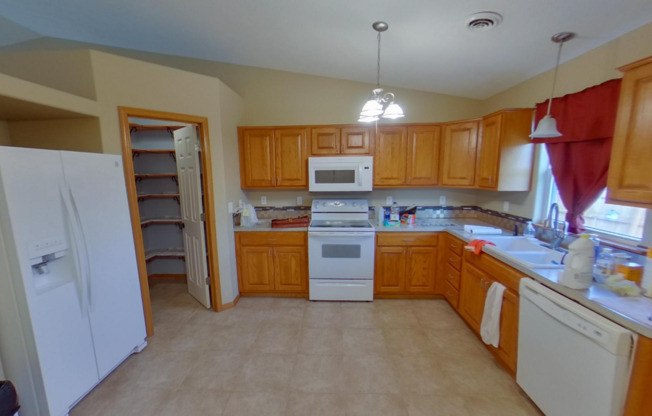 3D Tour Available - Washer & Dryer Included + Fenced-in Backyard! Available July 5th!