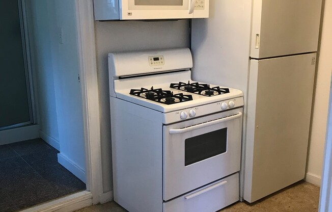 1 bed, 1 bath, 640 sqft, $1,850, Unit 818