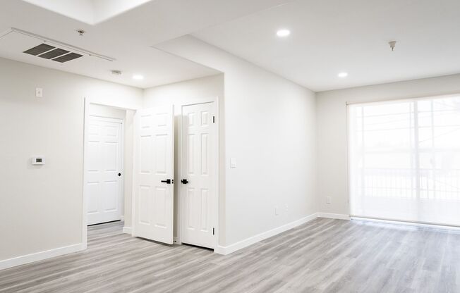 2 beds, 2 baths, 1,082 sqft, $3,248, Unit 209