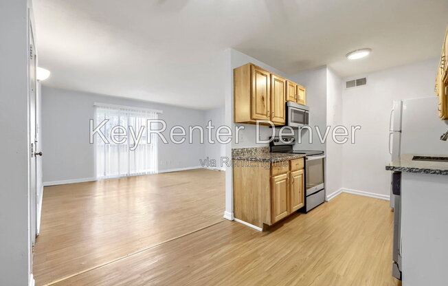 2 beds, 1 bath, 813 sqft, $1,189, Unit 6-301