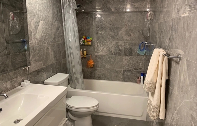2 beds, 1 bath, 975 sqft, $3,950, Unit 506