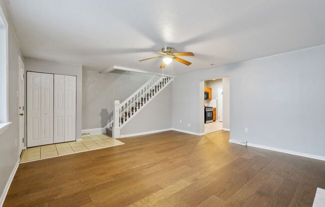 Refreshed 3 Bedroom in Elliott minutes from Downtown