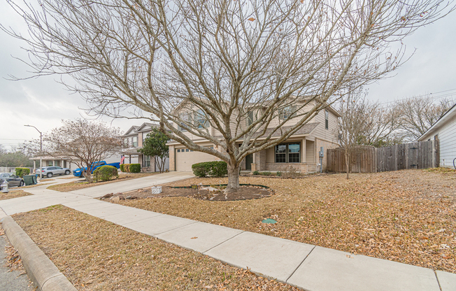 137 WEEPING WAY