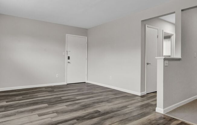 1 bed, 1 bath, 700 sqft, $999, Unit Unit 20