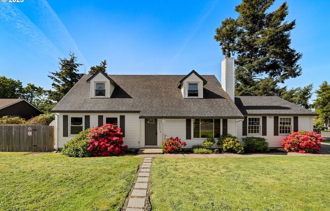Stunning 4 Bedroom Columbia Highlands Home for Lease - 14103 SE McGillivray Blvd