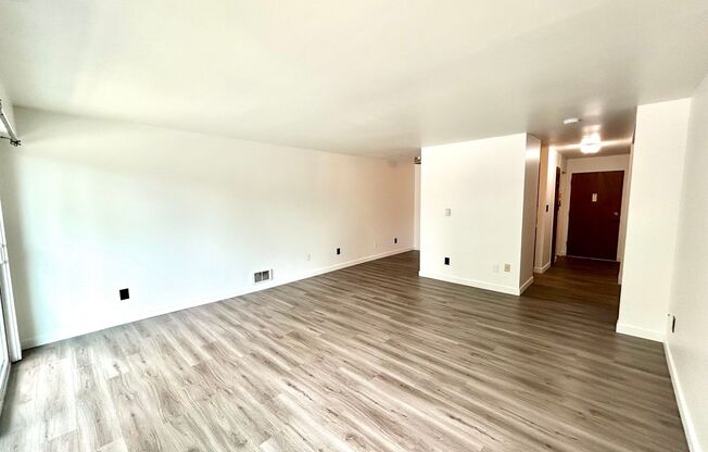 Studio, 1 bath, 464 sqft, $1,225