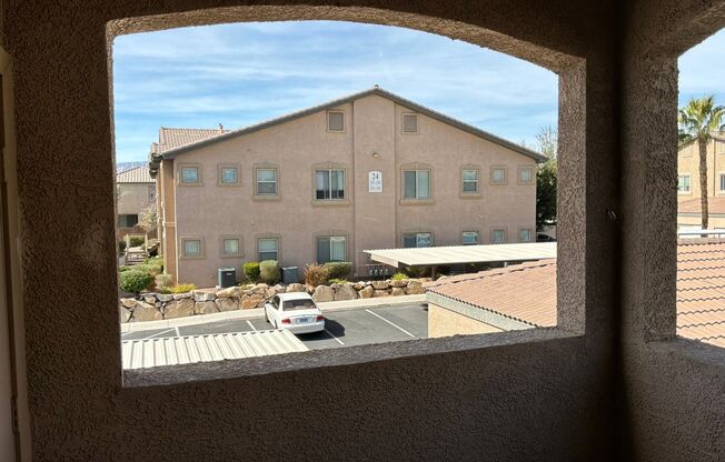 2 beds, 2 baths, $1,600, Unit Unit #2114