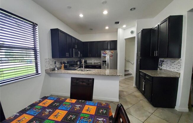 9194 SW 36 ST