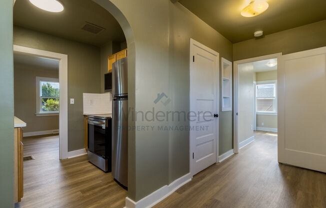 2 beds, 1 bath, $1,495