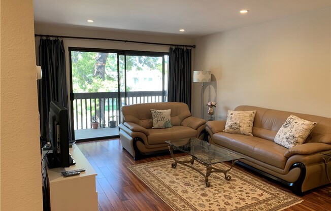 1 bed, 1 bath, 599 sqft, $2,200