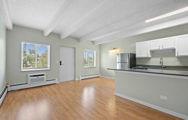 1 bed, 1 bath, $1,550