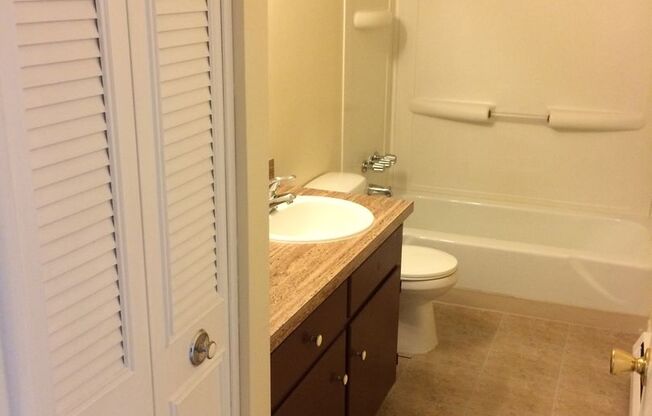 2 beds, 1 bath, $1,745, Unit 232-G04