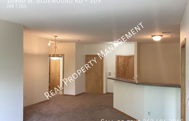 10900 W BLUEMOUND RD