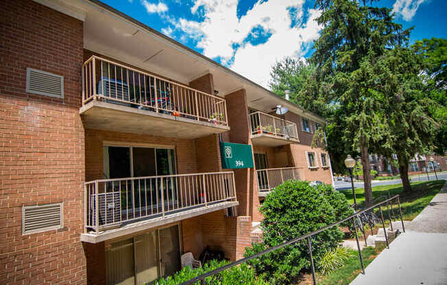 Spring Ridge Apartments Patios