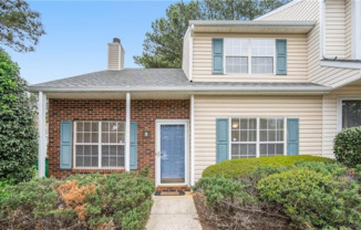 End-unit townhome in North Charlotte