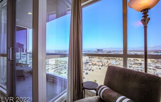 2 beds, 2 baths, $4,250, Unit # 1112