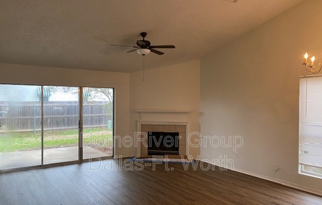 3 beds, 2 baths, 1,276 sqft, $1,750