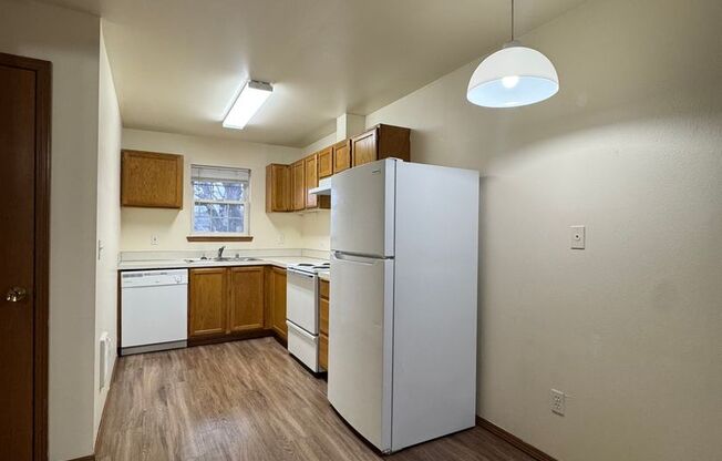 2 beds, 1 bath, $1,224, Unit 317