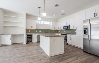 5900 WESTMINISTER DR