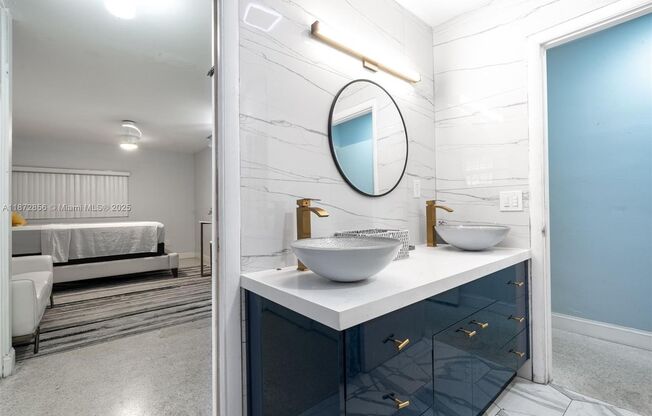 18525 NW 39TH AVE MIAMI GARDENS, FL 33055