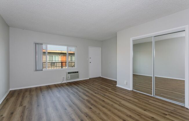 Studio, 1 bath, 444 sqft, $1,525, Unit 30