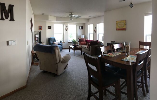 1 bed, 1 bath, 935 sqft, $1,610, Unit 8110-210