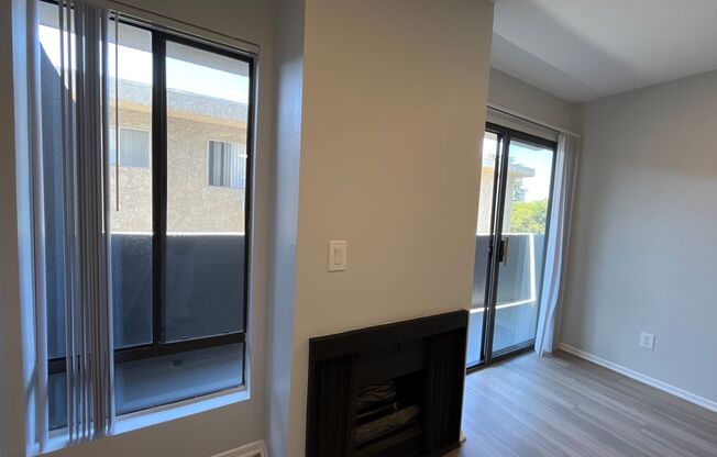 1 bed, 1 bath, 700 sqft, $1,698, Unit 219