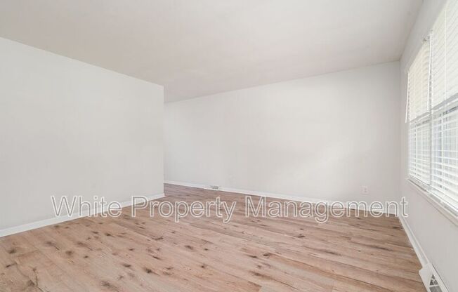 602 CAMROSE DR