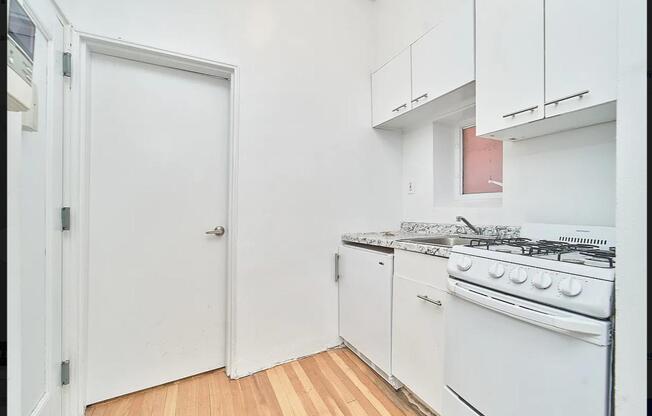 1 bed, 1 bath, $3,500, Unit 1B