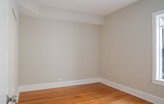 2 beds, 1 bath, 700 sqft, $1,825, Unit 3008-2S