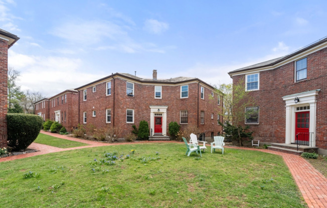 5 Garden Court #1