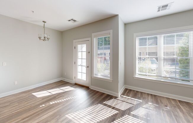 1 bed, 1 bath, 775 sqft, $2,225, Unit 7106