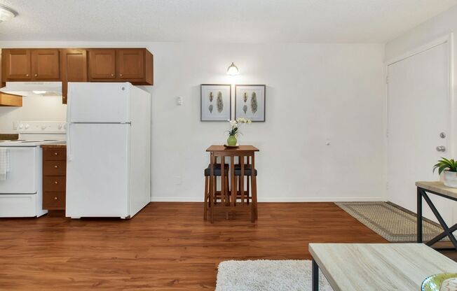 1 bed, 1 bath, 550 sqft, $1,295, Unit 37