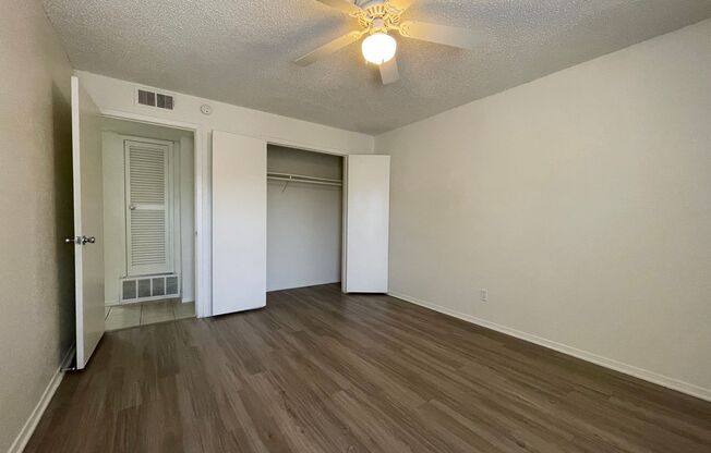 2 beds, 2 baths, 900 sqft, $1,350, Unit LAW7-203