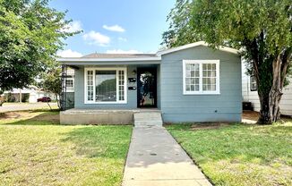 Cozy Three Bedroom Just In Time For Fall!