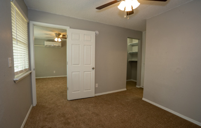 1 bed, 1 bath, 587 sqft, $835, Unit 9