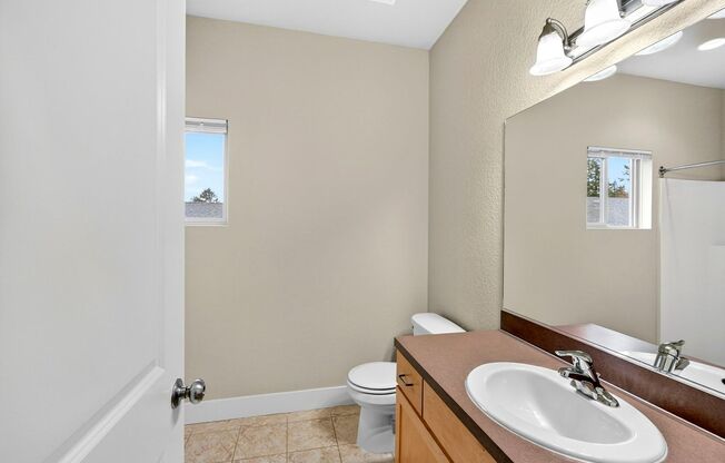 3 beds, 2.5 baths, 1,517 sqft, $2,395, Unit 17264