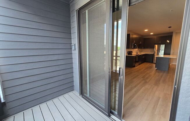 1 bed, 1 bath, 900 sqft, $2,060, Unit 8421-326