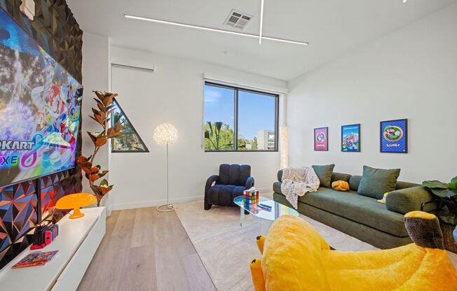 1 bed, 1 bath, 663 sqft, $1,705, Unit 505
