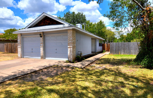 813 PRIMROSE LN