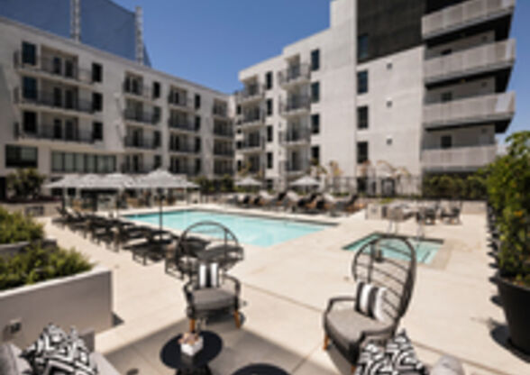 1 bed, 1 bath, 575 sqft, $2,676, Unit 526