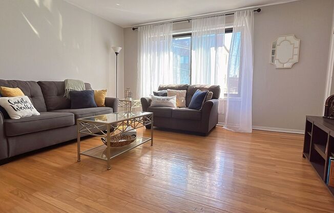 308 W 27 ST