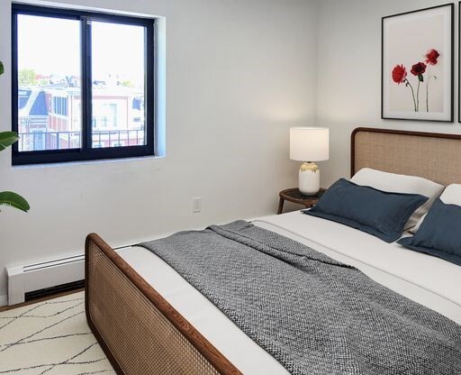 1 bed, 1 bath, 650 sqft, $2,850, Unit 33